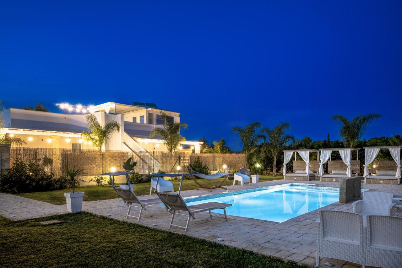 Resort Almaredamarra Con Piscina E Idromassaggio Sul Mare Torre San Giovanni Ugento Exterior foto