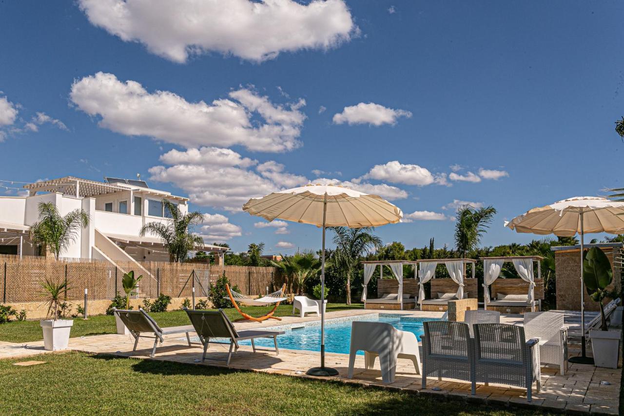 Resort Almaredamarra Con Piscina E Idromassaggio Sul Mare Torre San Giovanni Ugento Exterior foto