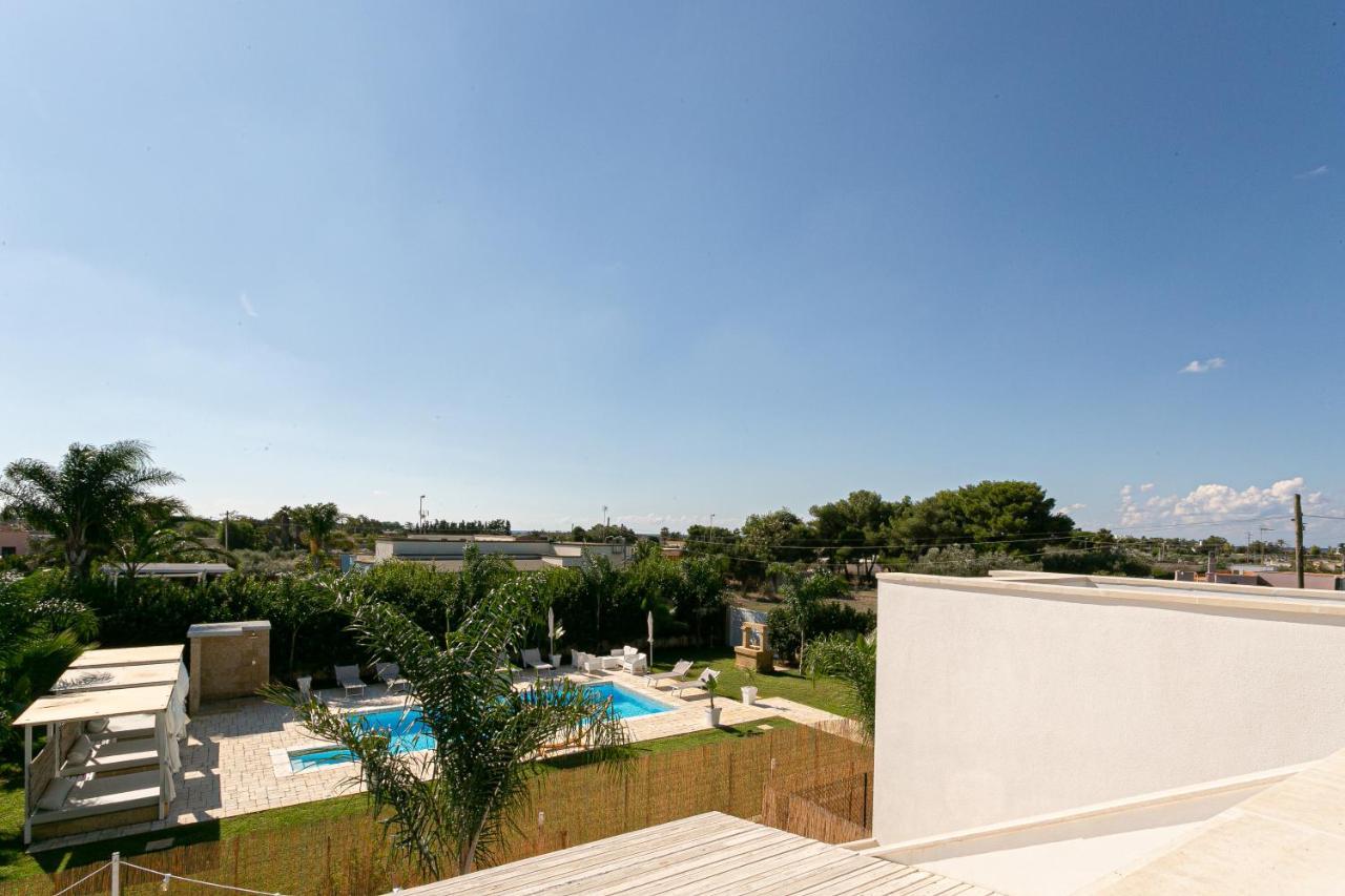 Resort Almaredamarra Con Piscina E Idromassaggio Sul Mare Torre San Giovanni Ugento Exterior foto