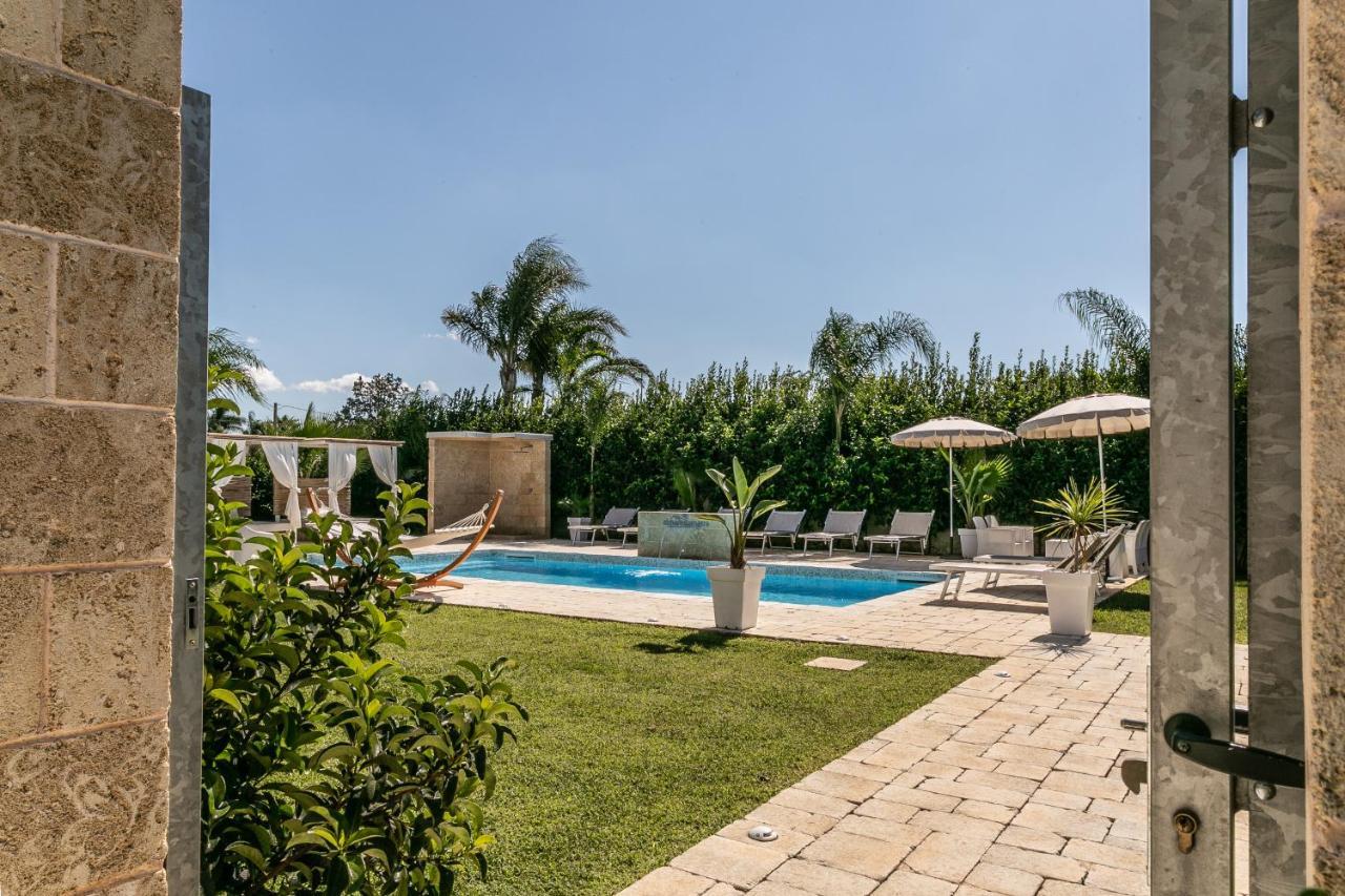Resort Almaredamarra Con Piscina E Idromassaggio Sul Mare Torre San Giovanni Ugento Exterior foto